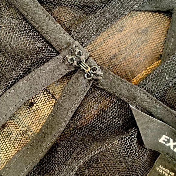 EXPRESS Sheer Cinched-Waist Peplum Top 🖤 - Picture 8 of 9